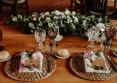 Galería fotos 30 Detalle de mesa decorada para boda en el Hotel Rural Casablanca, Tenerife.